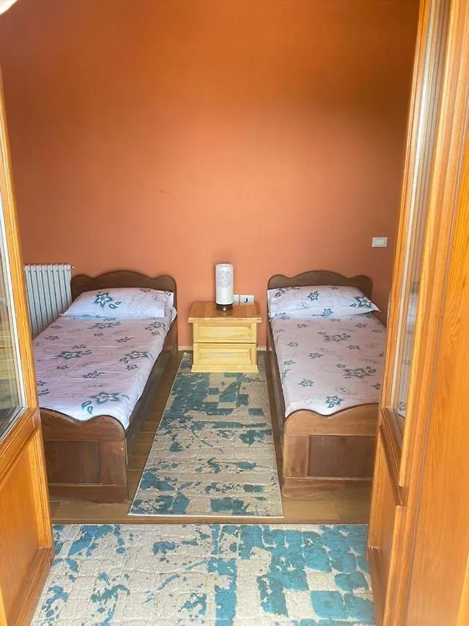 Miri Farm Guest House Vlorë Lantgård